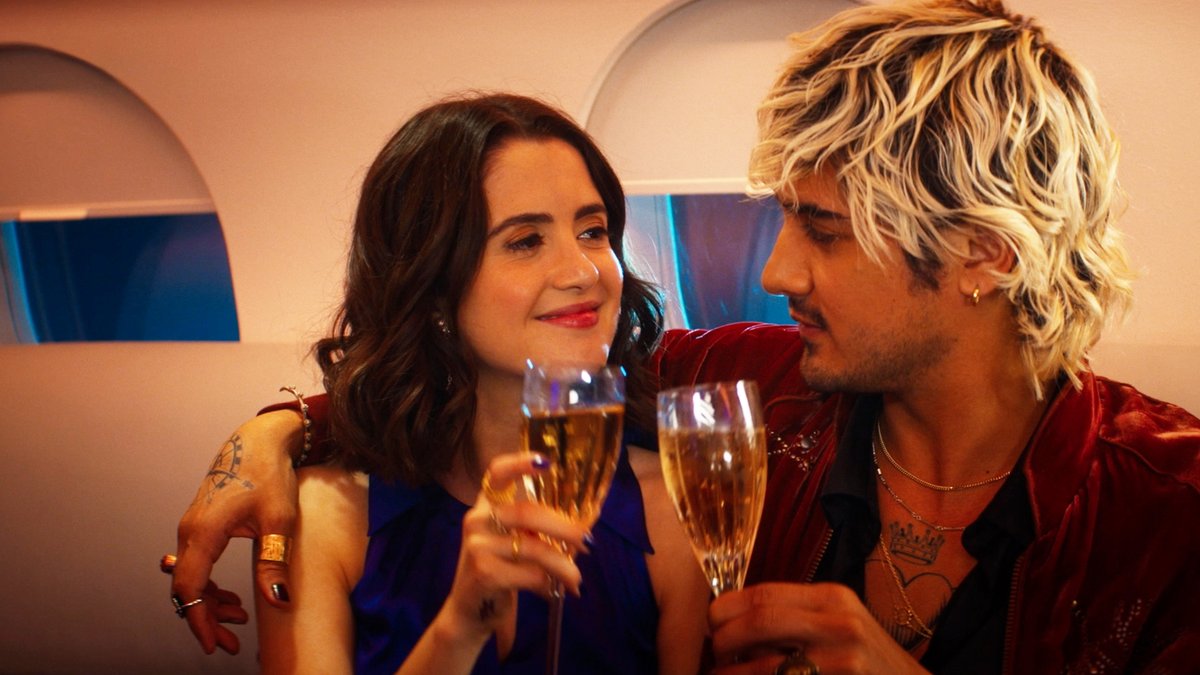 The steady boyfriend. The one who got away. The charming rock star. You decide who Cami ends up with in this interactive rom-com! Choose Love — starring Laura Marano, Avan Jogia, Jordi Webber, and Scott Michael Foster — premieres August 31.
