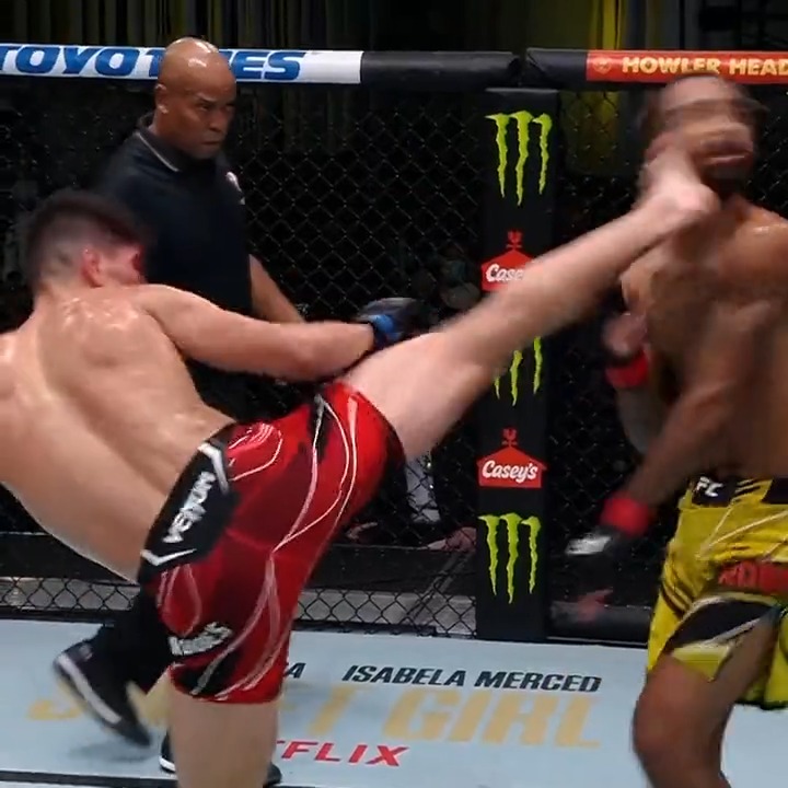 One of the greatest kicks you'll ever see 😱 @JaulaBahamondes opens the #UFCNashville main card Saturday, live on ESPN!