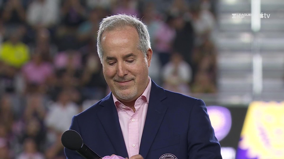 Jordi Alba is presented in front of the fans before Inter Miami vs. Orlando City 👕 (via Major League Soccer)