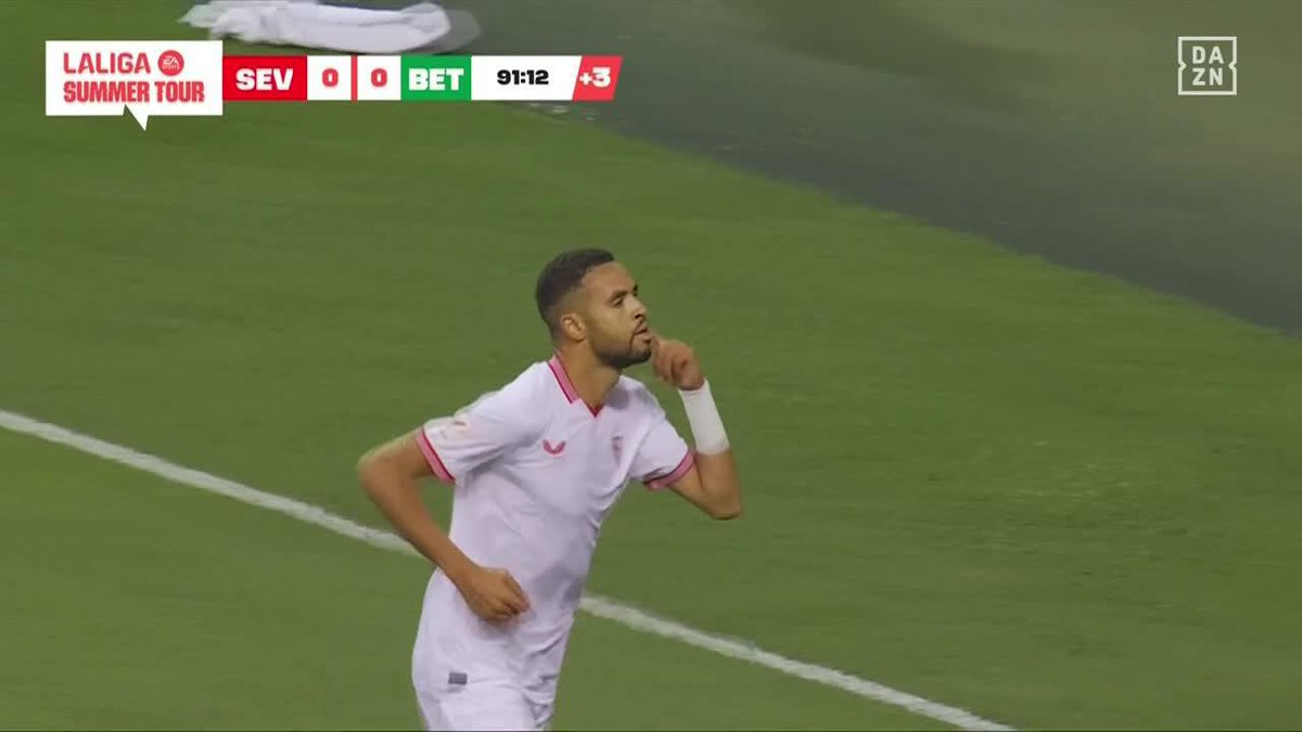 El hombre gol en el Sevilla Fútbol Club se llama Youssef... ¡y solo mete GOLAZOS! 🔥🔥🔥🔥 Voleón espectacular del En-Nesyri para darle la victoria a los hispalenses en el derbi ✨