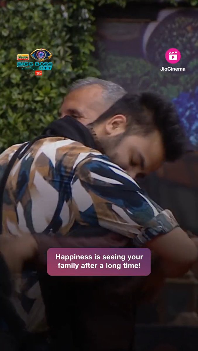 Don't mind us, we're just a lil busy crying rn!🥹 Watch #BBOTT2 24 hours live feed on #JioCinema for free! #BiggBossOTT2 #BBOTT2onJioCinema Salman Khan Manisha Rani Jiya Shankar Jad hadid #BebikaDhurve Avinash Sachdev Abhishek Malhan Pooja Bhatt Elvish Yadav