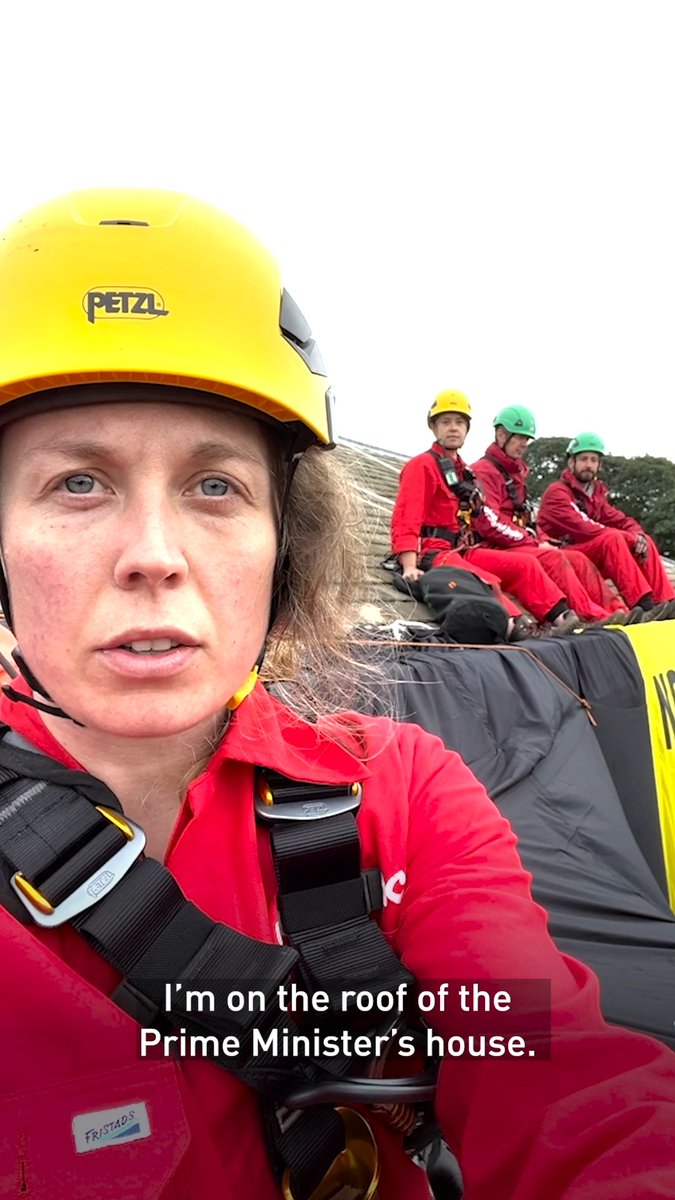 REMINDER: New oil WON'T bring down bills OR boost energy security. It will just WRECK the climate. That's why we were on Rishi Sunak's roof today asking: Who's side are you on - Big Oil PROFITS or our FUTURE on a habitable planet? #StopRosebank #NoNewOil #Greenpeace