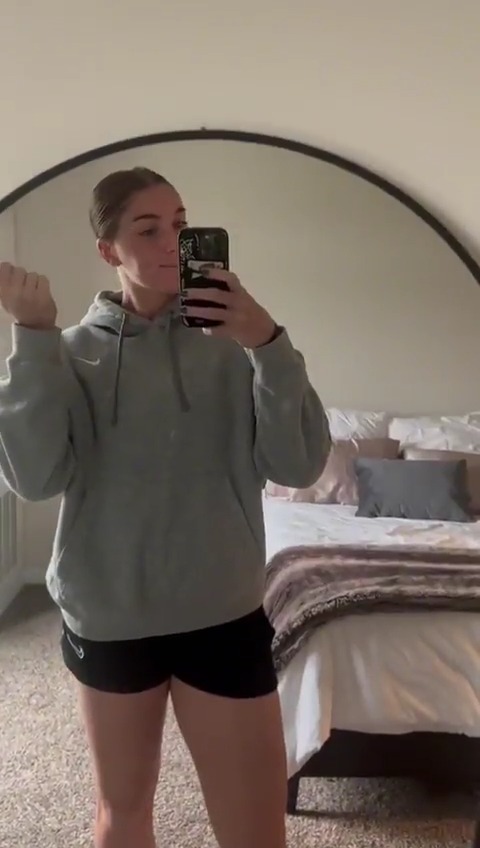 Just another day in the office for Olivia Sekany 💼 Follow along as our goalkeeper takes you through a typical #RacingLou training day!