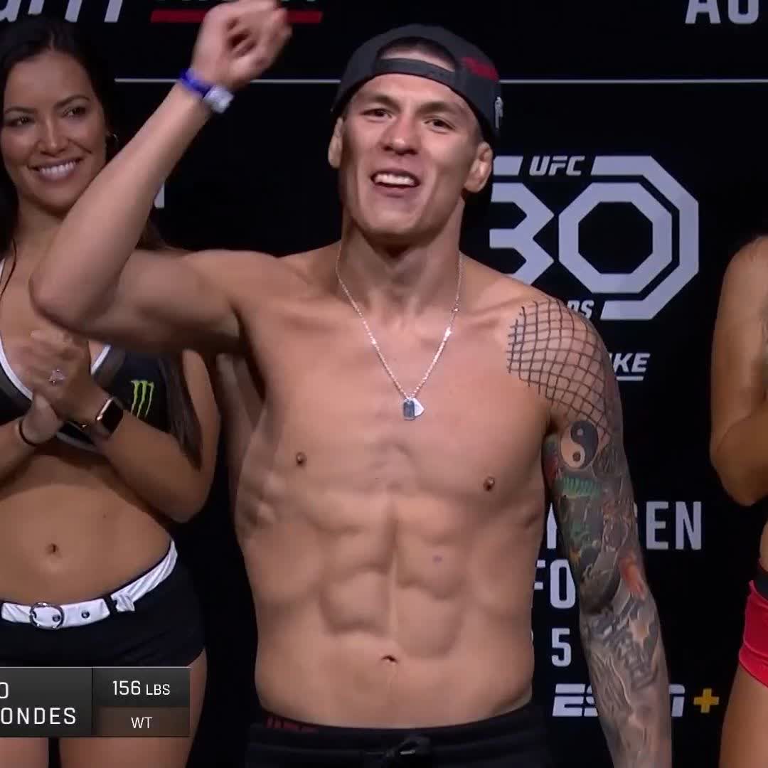 Chileno en la casa 🇨🇱 Abrimos las estelares con “La Jaula” presente en las #UFCNashville 🇨🇱 Ignacio ”La Jaula” Bahamomdes vs Ludovit Klein 🔥