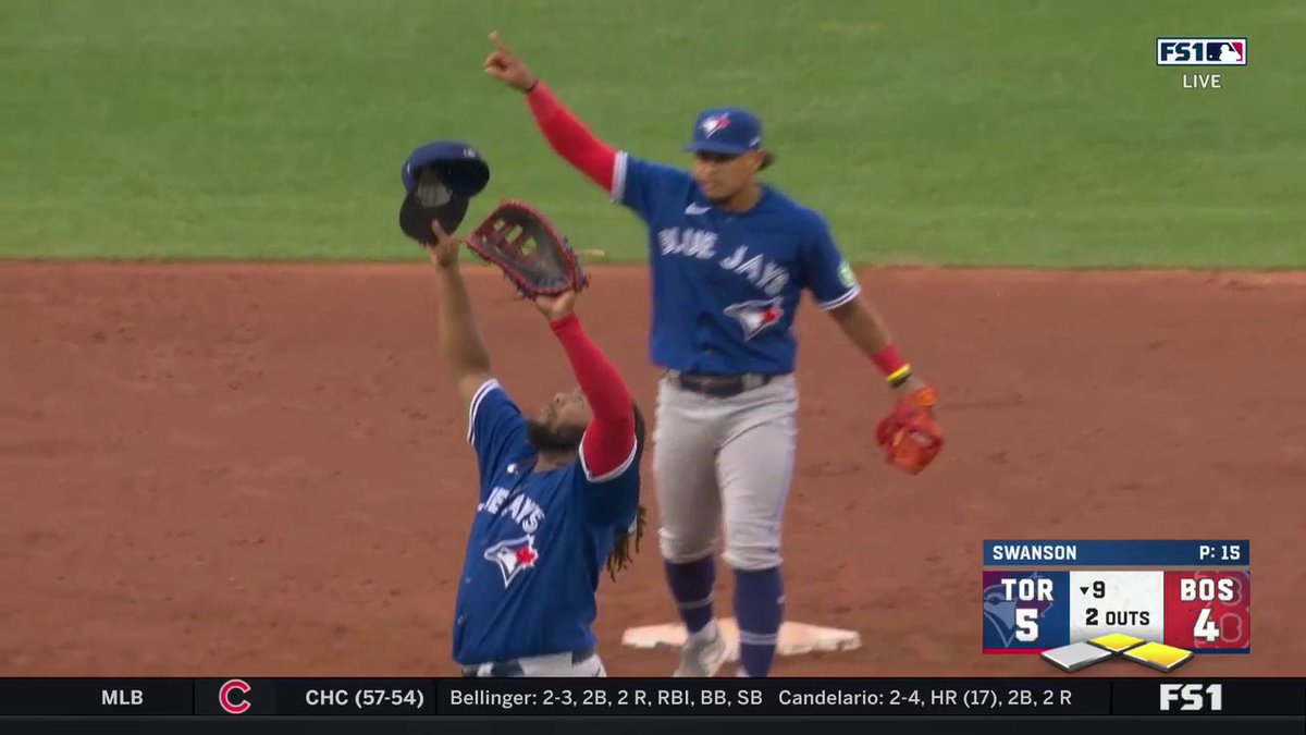 The Blue Jays win after a base-running mistake by the Red Sox 👀 (via FOX Sports: MLB)