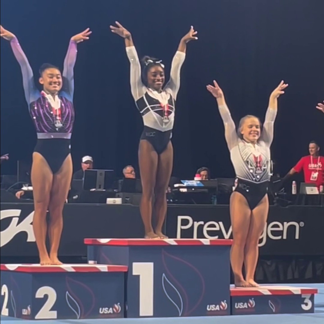 Simone Biles wins the All Around at the #CoreClassic and the crowd ERUPTS! 🥇