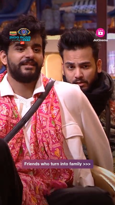 A friendship like this or nothing!🥰 #BBOTT2 #BiggBossOTT2 #BBOTT2onJioCinema @beingsalmankhan Manisha Rani Abhishek Malhan Elvish Yadav