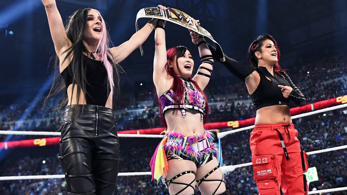 What a night at #SummerSlam! #WWETop10