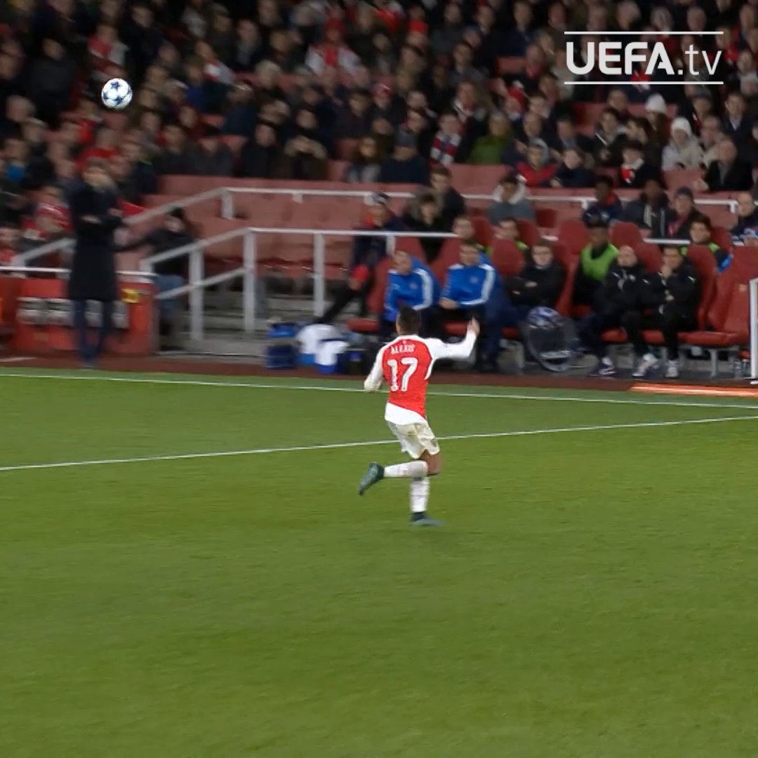 ✨ 𝑬𝒍 𝒏𝒊𝒏̃𝒐 𝒎𝒂𝒓𝒂𝒗𝒊𝒍𝒍𝒂... Alucinante Alexis Sánchez 😳 #UCL | Alexis Sánchez