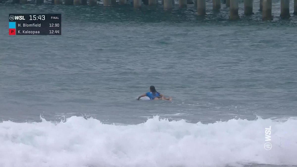 Huntington Beach Longboard Classic Women's Final, Results: ๐บ๐ธ #KelisKaleopaa - 14.14 ๐ ๐บ๐ธ #HonoluaBlomfield - 13.73 Watch LIVE on