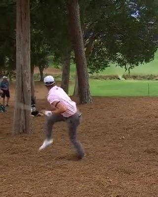 Giving it all he's got. Justin Thomas (71st) needs birdie to get inside the projected top 70 in the #FedExCup.