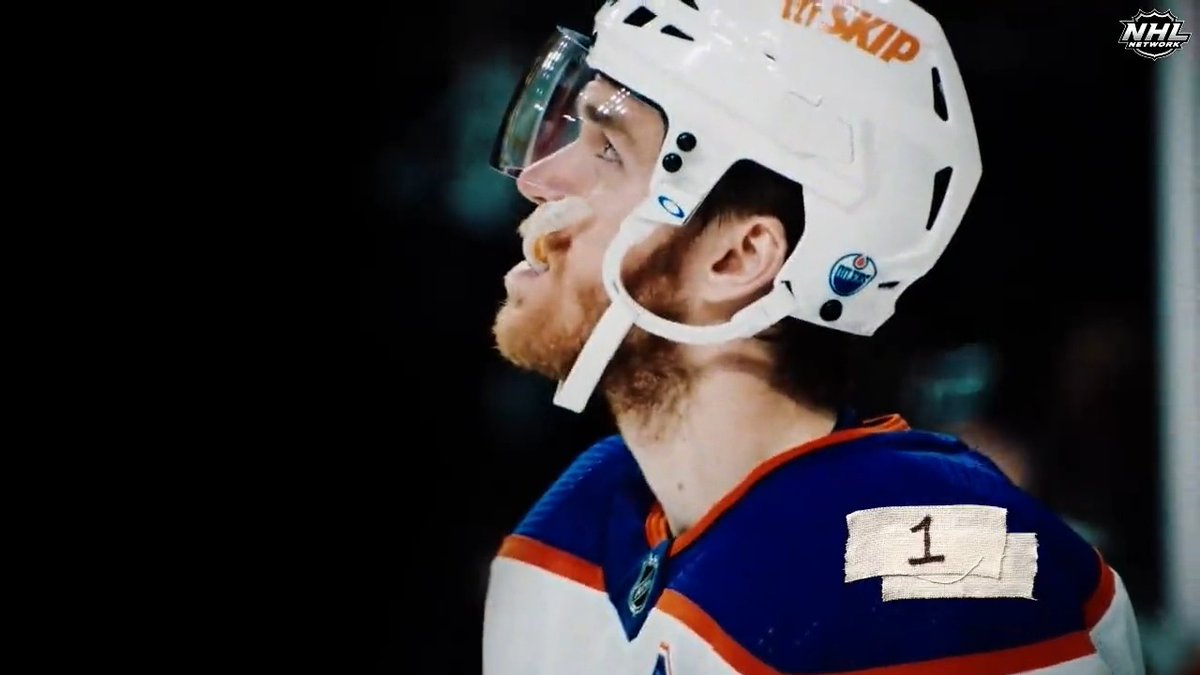 Who else could have been #⃣1⃣? Connor McDavid is at the top of our Top 20 Centers list! Edmonton Oilers | #LetsGoOilers | #NHLTopPlayers