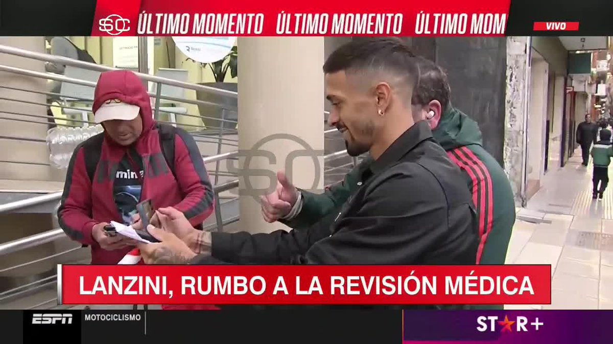 Pobre Lanzini se imagino una multitud de gente esperándolo y había mas gente en la revisión del Beto Briasco 💀⚰️⚰️⚰️⚰️💀💀💀