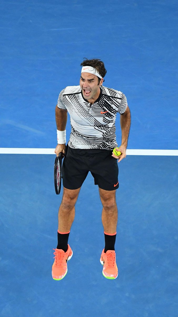 Still get GOOSEBUMPS watching this 😮💨 Happy birthday, Roger Federer 🙌