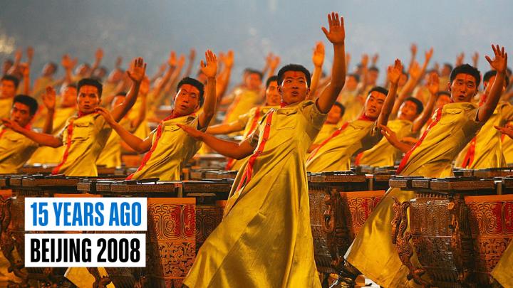 2️⃣0️⃣0️⃣8️⃣ people drumming to the same beat. 🥁🇨🇳 1️⃣5️⃣ YEARS AGO TODAY, Beijing delivered just that at the Opening Ceremony of #Beijing2008. #OnThisDay