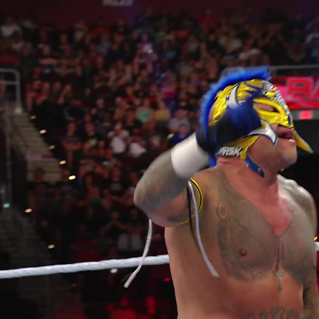 Mami had a big reveal for ♛Rey Mysterio❔ one year ago today! 😈 RheaRipley_WWE Dominik