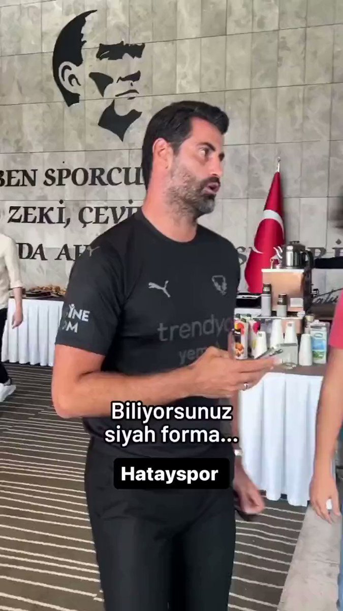 Volkan Demirel : “ Siyah forma 6 Şubat gecesi hatırlansın diye yapıldı. “ Hiç unutamıyoruz be hocam ❤️‍🩹 Volkan Demirel #Hatayspor #DepremiUnutmaUnutturma #Hatay