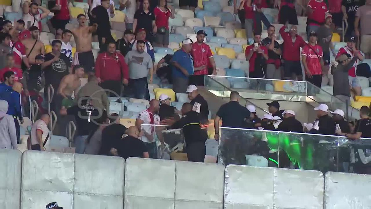 Qué locura lo que están viviendo los hinchas de Argentinos en el Maracaná. Lamentable.