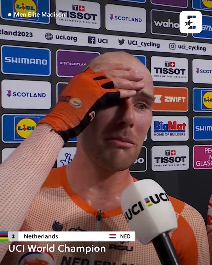 🚴🌈 | Je hebt goede gesprekken, mooie interviews en prachtige reacties. Dit is alles tegelijk. Was getekend, kersvers wereldkampioen Jan-Willem van Schip. Schitterend! 🥇🇳🇱 #GlasgowScotland2023 📺 Koers kijk je op discovery+