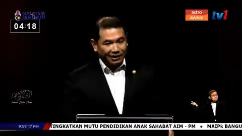 "Saya tunggu lama...mana modelnya? Saya ingat malam ini saya tak perlu berceramah politik tapi yang saya dapat adalah ceramah politik berulang-ulang" - Menteri Ekonomi Rafizi Ramli #AWANInews #6NegeriMemilih #DebatRafiziSyahir