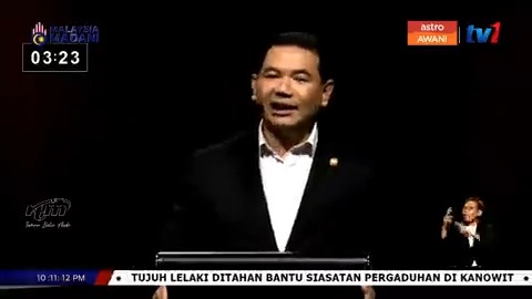 "Saya pelik, kita berbahas atau kelas membaca hari ini?" - Menteri Ekonomi Rafizi Ramli #AWANInews #6NegeriMemilih #DebatRafiziSyahir