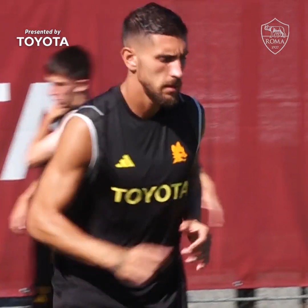💪 L'allenamento di oggi pomeriggio a Trigoria #ASRoma