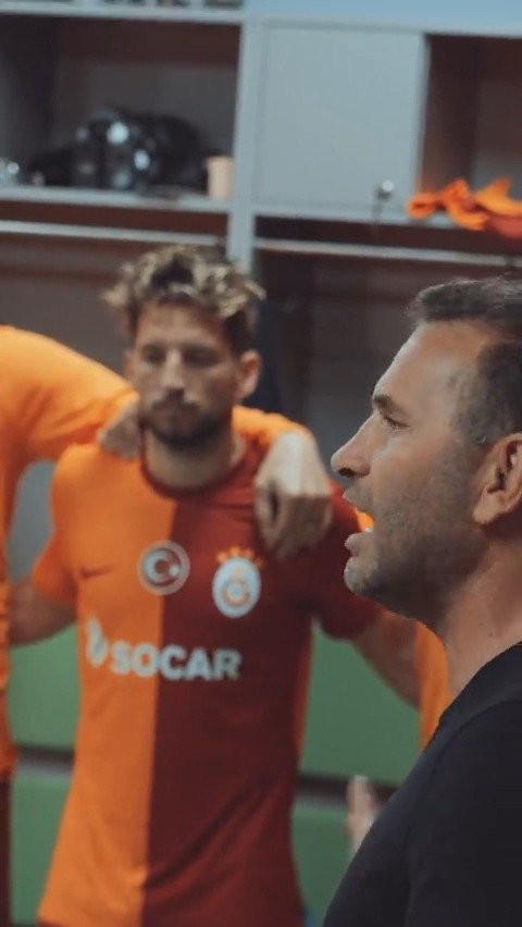 📺 #ArkaPlan | NK Olimpija Ljubljana - Galatasaray maçındaki birbirinden özel anlar şimdi Galatasaray YouTube Katıl'da! 📲 Sen de hemen Galatasaray YouTube Katıl'da yerini al! Bu özel içerikleri kaçırma! 🔴