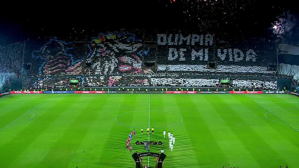 ¡LA LOCURA DE RECIBIMIENTO PARA OLIMPIA! El Defensores del Chaco fue un auténtico hervidero cuando salieron los equipos al campo de juego... ¿Qué puntaje le ponés? 📺 Mirá la CONMEBOL #Libertadores por #StarPlusLA