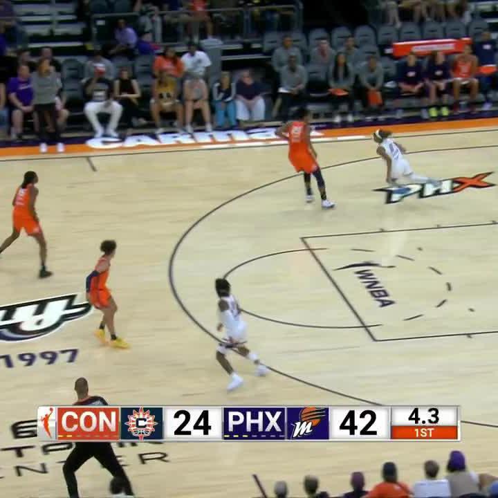 Moriah Jefferson AT THE BUZZER 🚨 The Phoenix Mercury's 45 PTS in the first are the most in ANY quarter in WNBA history!