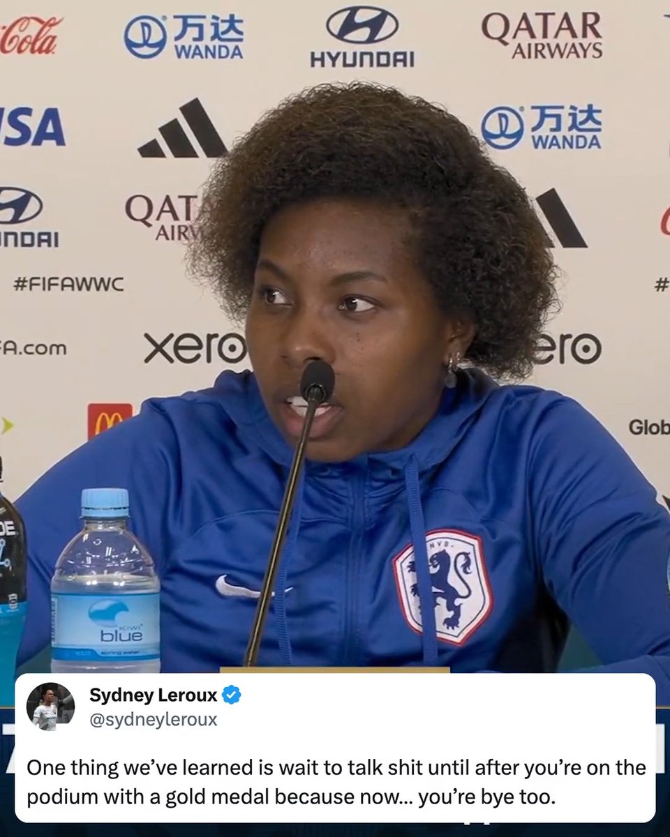 Sydney Leroux clapped back at Lineth Beerensteyn 👀