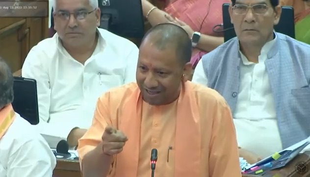 चिंता मत करो, 2024 में खाता भी नहीं खुलने वाला है। डबल इंजन की सरकार फिर से रिपीट करेगी...