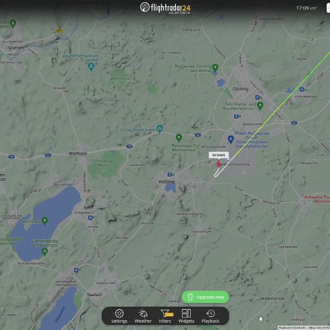 Harry Kane has landed at Oberpfaffenhofen airport just outside Munich ahead of completing his move to Bayern Munich 🛬