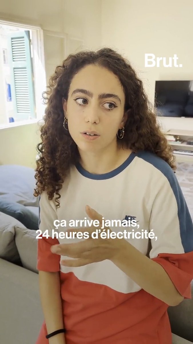 Crise au Liban 🇱🇧 : "Le peuple libanais est connu pour être résilient, mais je déteste ce mot, parce que personne n’est supposé supporter autant de mal dans sa vie." Face à la crise profonde que traverse le Liban, Aya raconte à @remybuisine le quotidien de nombreux libanais.