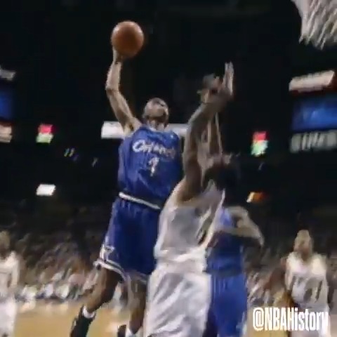 Penny Hardaway was way ahead of his time…His game was something special. 🔥 (via NBA History)