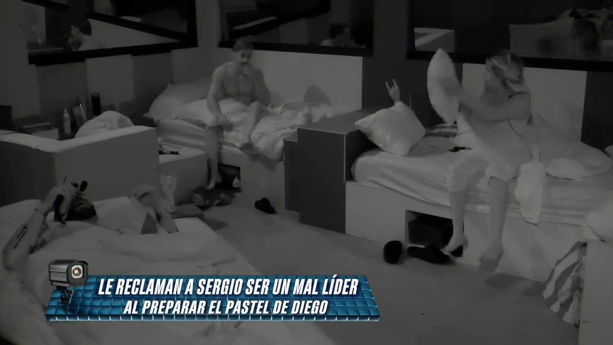 Aceptémoslo, ¡el pastel de cumpleaños de Diego de Erice fue un desastre! ¿Pero quién tuvo la culpa? 👀 Revive gratis las galas de #LaCasaDeLosFamososMx a través de ViX 🧡 👉
