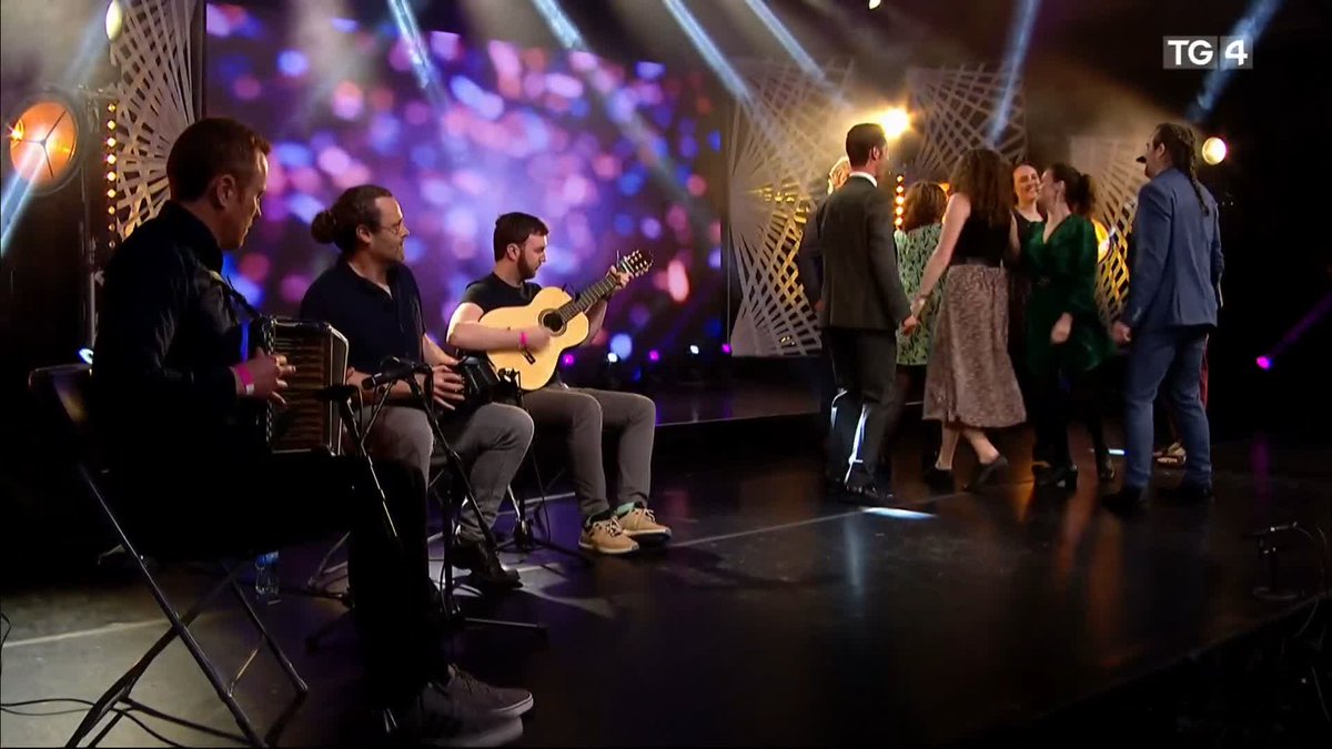 Seit Chorca Dhuibhne ag #Fleadh23 💛💚 ➡️