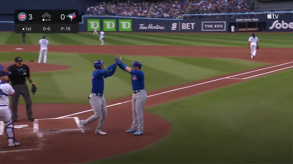 Cody Bellinger sends this one out of here!! 💥 Cubs lead 3-0!! (via Chicago Cubs )