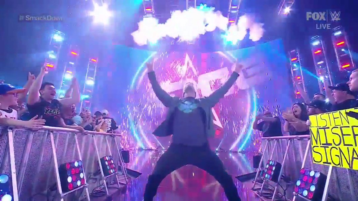 EDGE IS BACK! 🤯 Yeti Imp #SmackDown