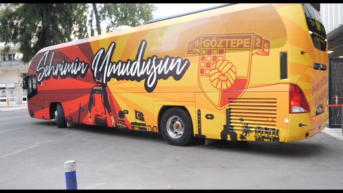 Koca bir şehrin umudusun! Takım otobüsümüz yeni sezona hazır👊 #Göztepe #İnanGüzelGünlere