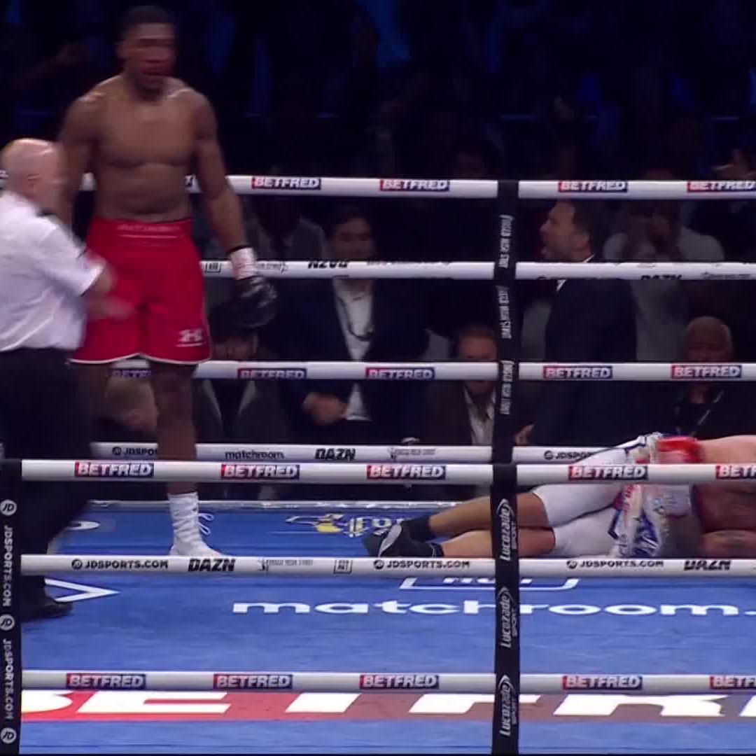 ANTHONY JOSHUA KNOCKOUT 🤯 (via DAZN Boxing)