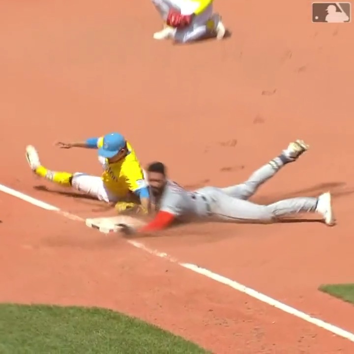 Luis Urías just had the tag of the century