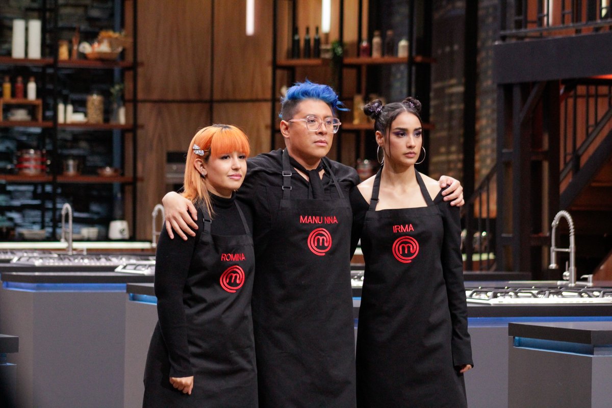 ¡La hermandad se rompió! 😩 Después de un difícil duelo de eliminación, una celebridad se despide de la cocina más famosa de México. 💔 ¡Ay no! 😔 #MasterChefCelebrity
