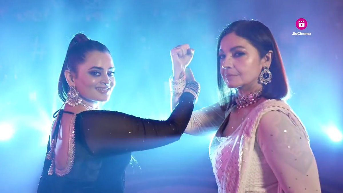 Just like their personalities, Bebika aur Pooja ki performance bhi hogi ekdum🔥 Watch them tonight in the #BiggBossOTT2 Grand Finale at 9 pm. Streaming free on #JioCinema. #BBOTT2 #BBOTT2onJioCinema @beingsalmankhan Pooja Bhatt #BebikaDhurve