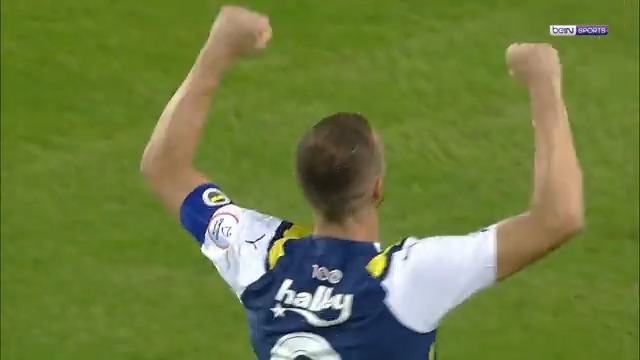 Bu sezon İngilizce anlatımda olduğum maçlardaki ilk golü Edin Dzeko attı. Dusan Tadic’in asisti de çok güzeldi: