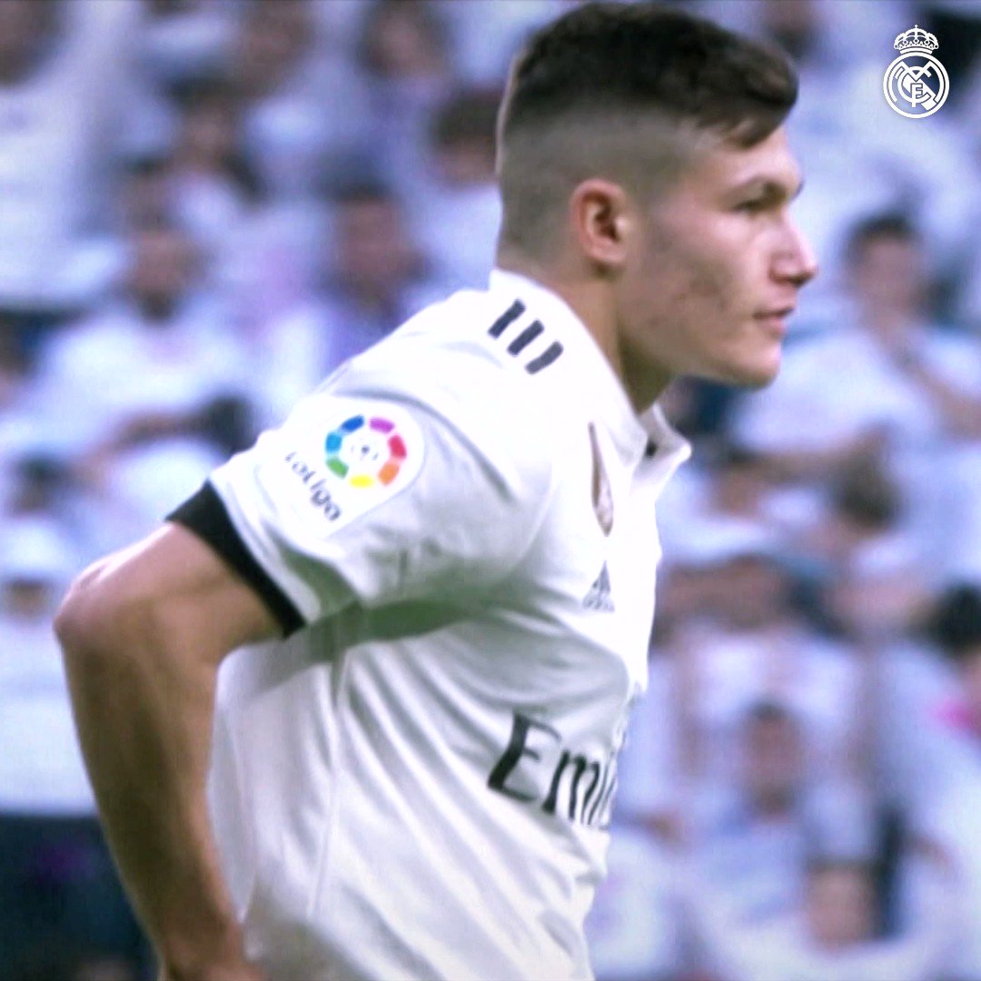 🥳 ¡Nuestro cumpleañero! 🥳 🎈 Fran García 🎈 #HalaMadrid