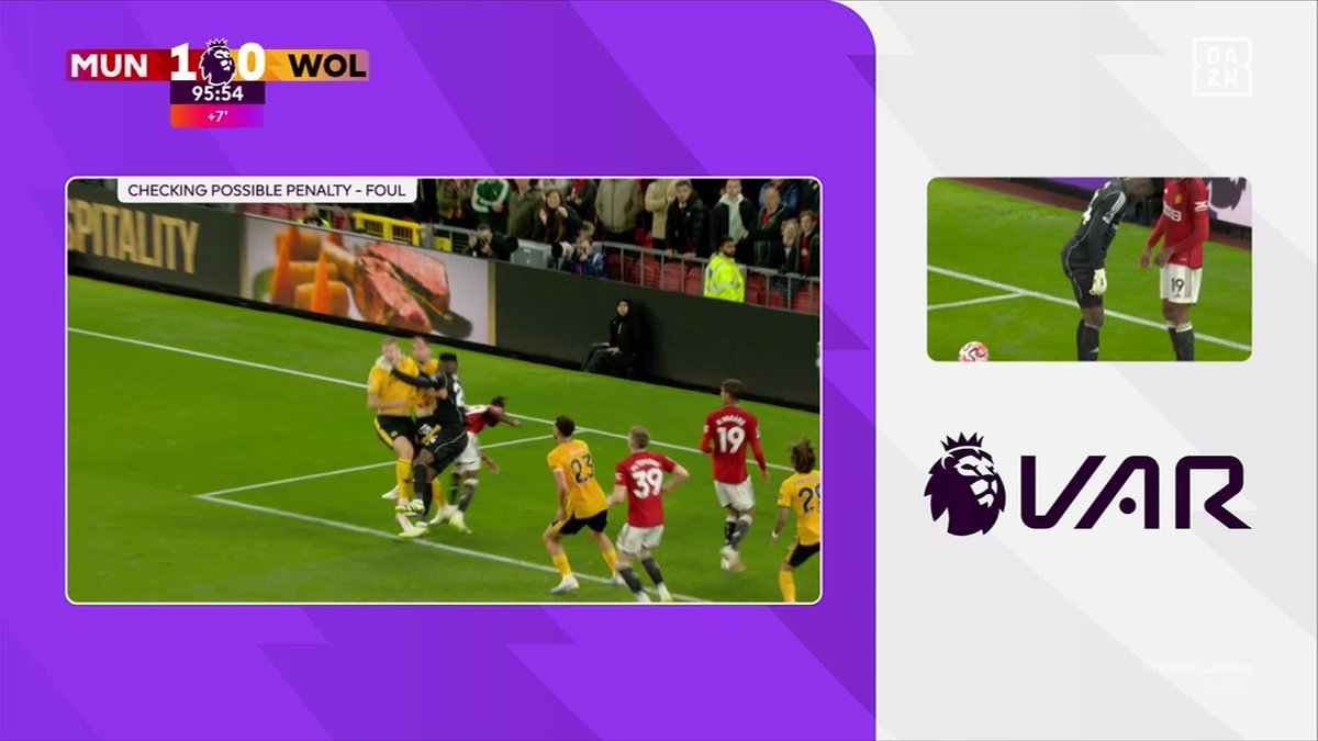 La jugada polémica del Manchester United-Wolves en la que los visitantes pidieron penalti de Onana 👀 ¿Qué os parece? 🤔 #PremierLeagueDAZN ⚽🏴