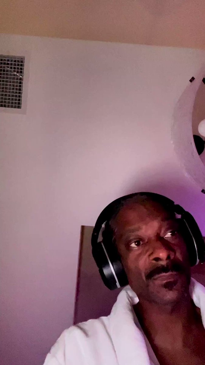 Snoop Dogg pissed &amp; just wants to play madden 24 🤣🤣🤣