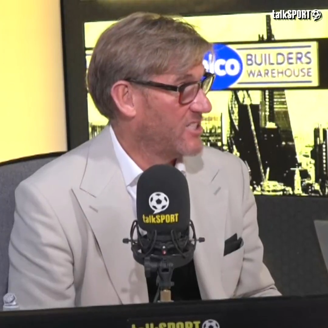 “Ten Hag’s disingenuity doesn’t help!” 🙄 “To suggest it’s not a penalty is ridiculous. Hold yourself to the same standards!” 😡 Simon Jordan slams Ten Hag for defending VAR, after Wolves’ non-penalty at #MUFC.