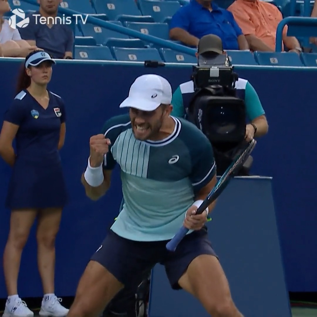 Borna again? 🤔 2022 #CincyTennis champion borna coric finishes off Sebastian Korda 7-6 6-4.