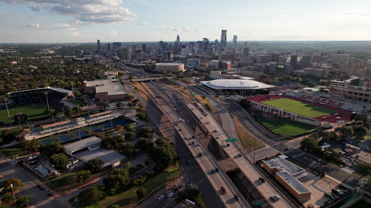 MD Anderson is expanding its world-class, comprehensive cancer care to Austin. Yesterday, @UTSystem announced a bold new health care initiative that will include two new hospital towers. MD Anderson will build and operate a new, comprehensive cancer center. #EndCancer
